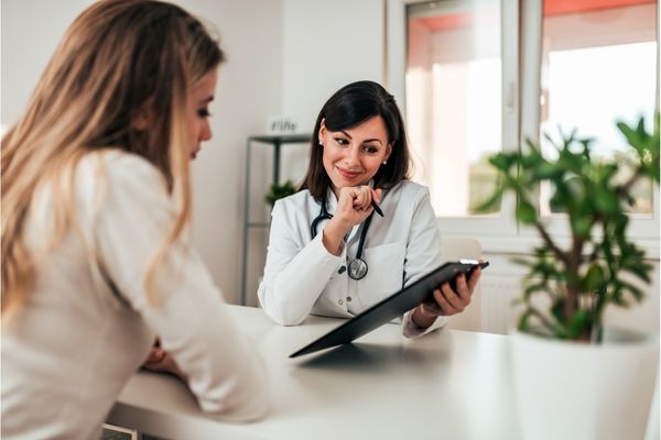 Expert-written medical opinion report